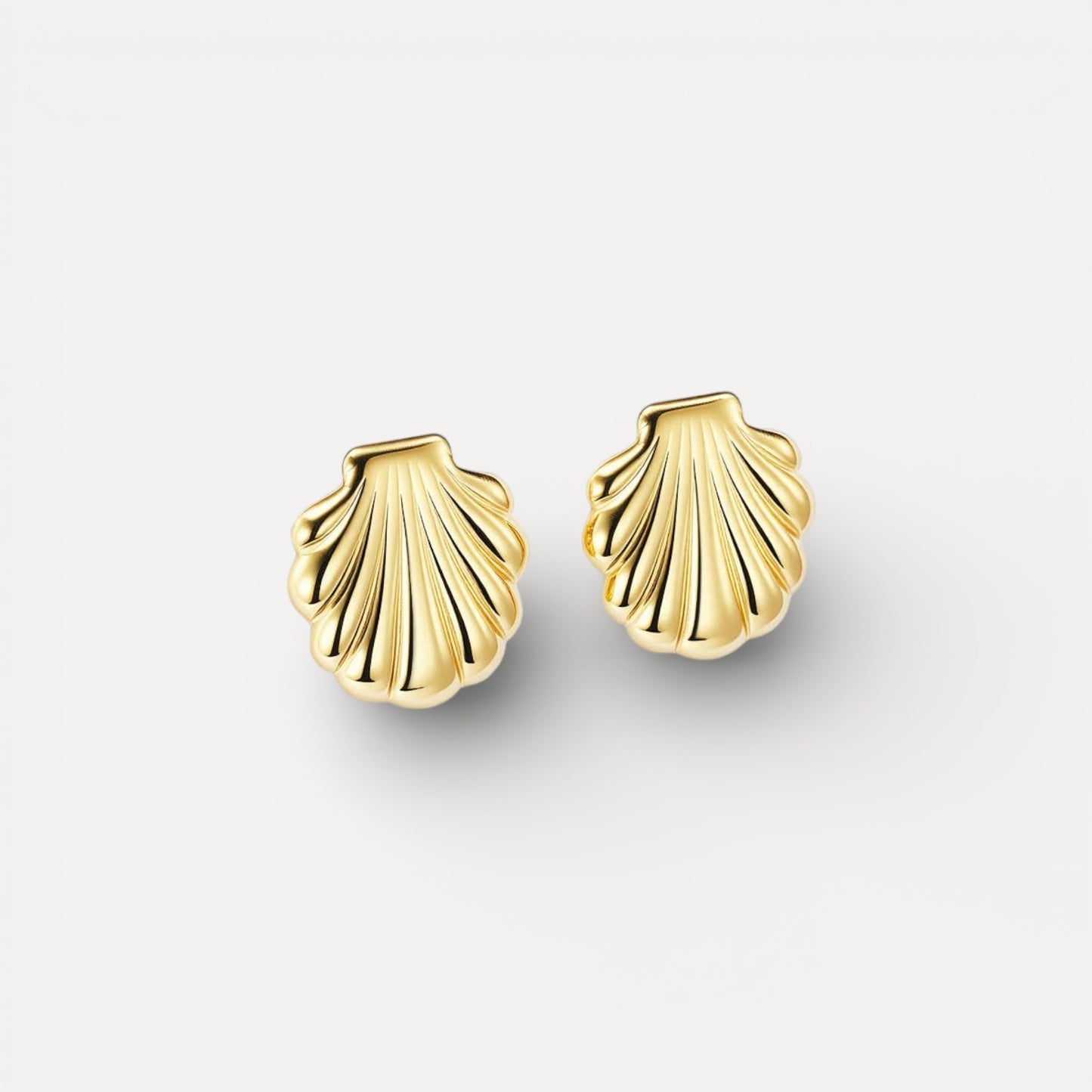 Boucles d'oreilles coquillage en acier doré